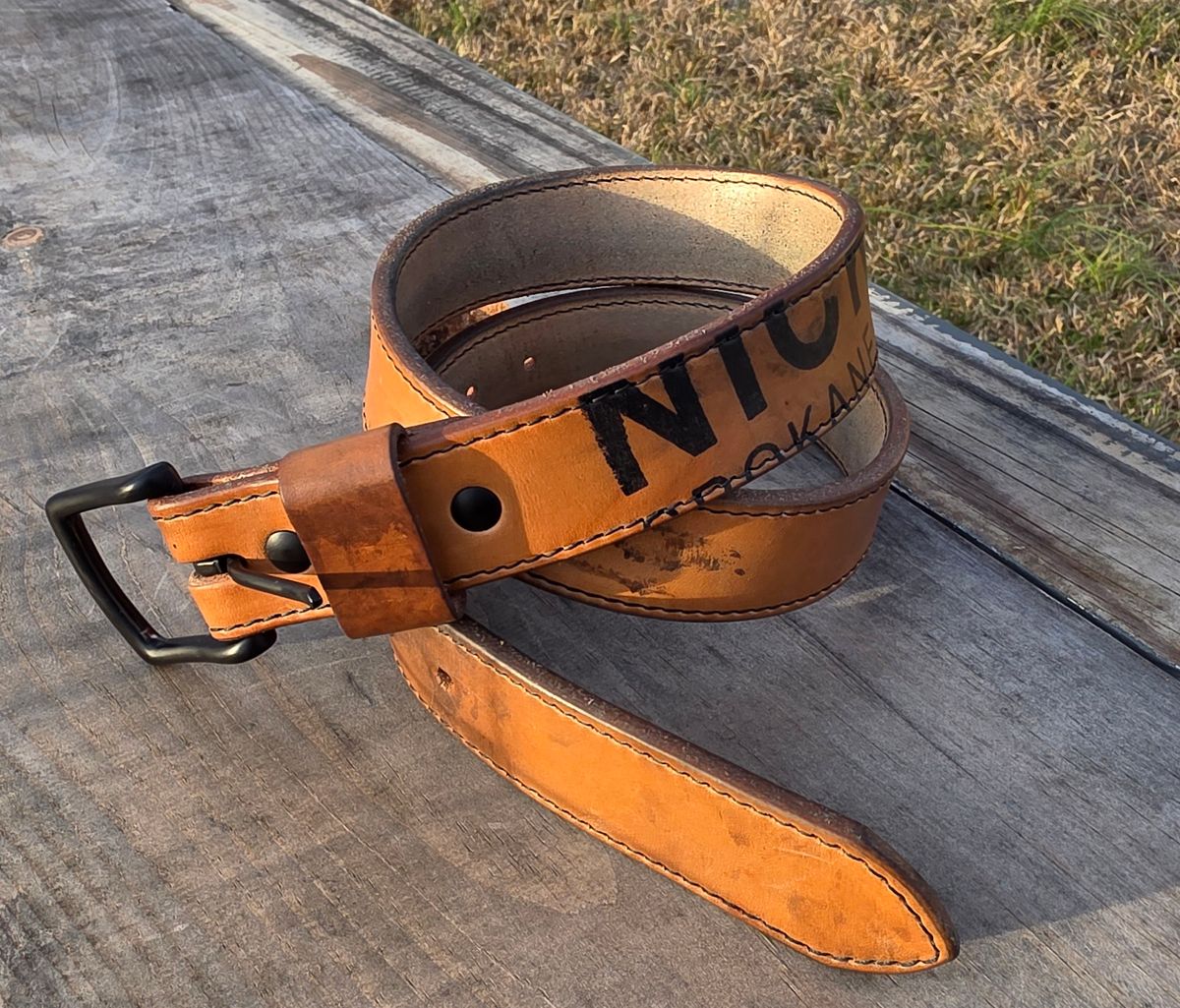 Photo by zestyclosemedicine on January 4, 2026 of the Nicks Natural Blackout - Heavy Duty Work Belt in Wickett & Craig Natural Skirting.