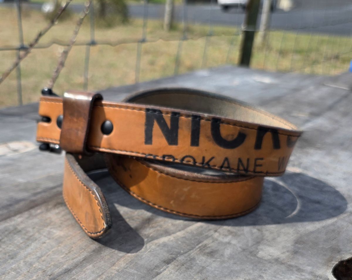 Photo by zestyclosemedicine on March 5, 2026 of the Nicks Natural Blackout - Heavy Duty Work Belt in Wickett & Craig Natural Skirting.
