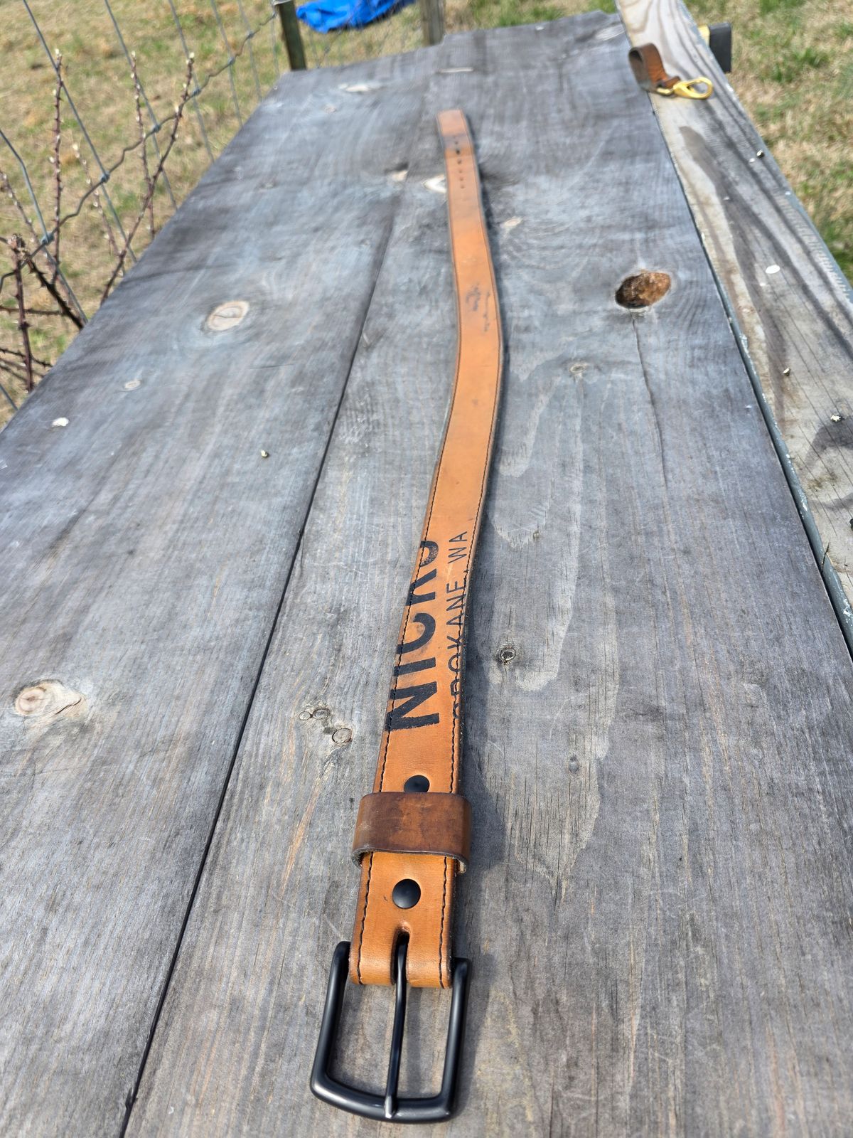 Photo by zestyclosemedicine on March 5, 2026 of the Nicks Natural Blackout - Heavy Duty Work Belt in Wickett & Craig Natural Skirting.