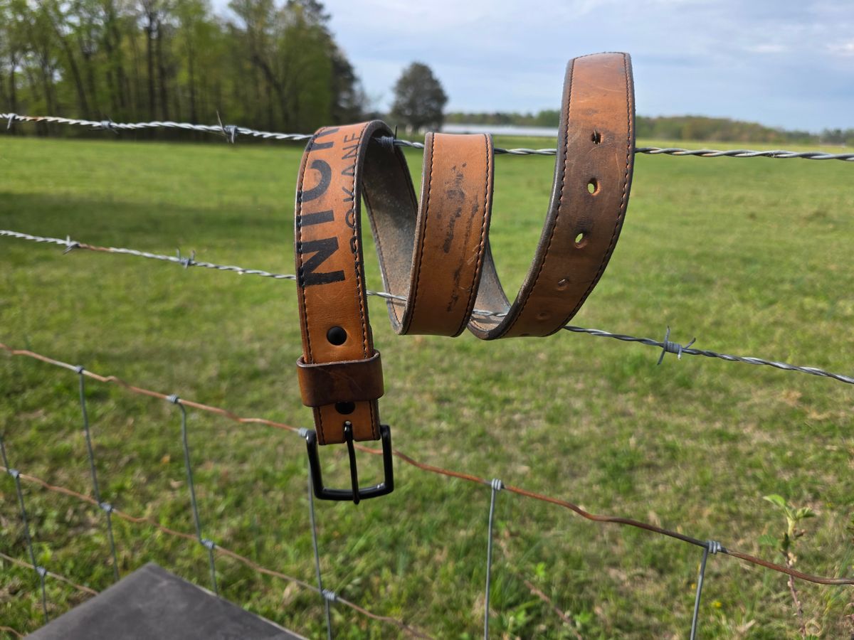 Photo by zestyclosemedicine on April 3, 2026 of the Nicks Natural Blackout - Heavy Duty Work Belt in Wickett & Craig Natural Skirting.