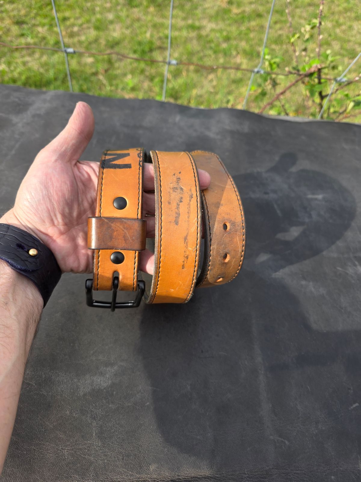 Photo by zestyclosemedicine on April 3, 2026 of the Nicks Natural Blackout - Heavy Duty Work Belt in Wickett & Craig Natural Skirting.