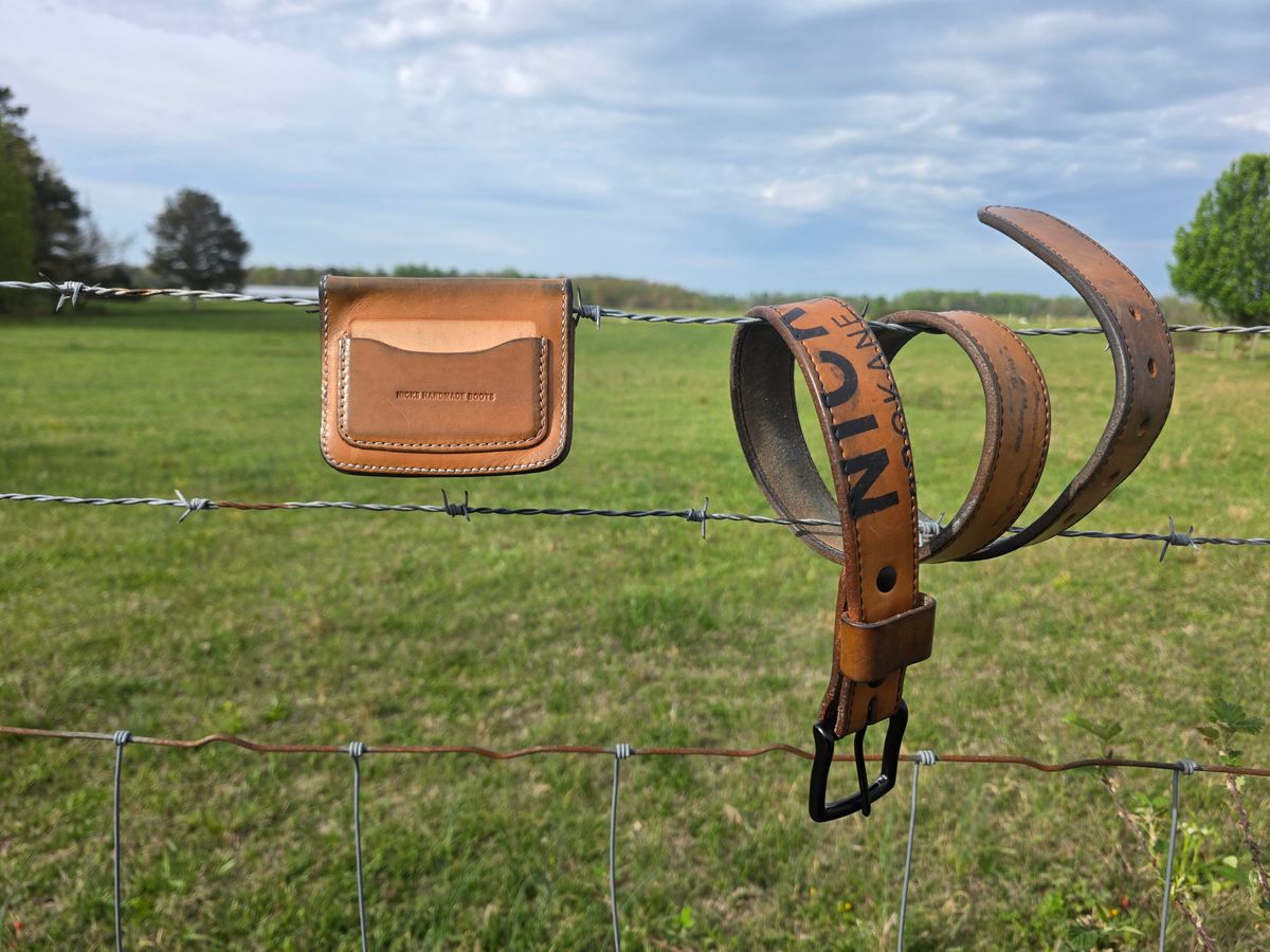 Photo by zestyclosemedicine on April 3, 2026 of the Nicks Natural Blackout - Heavy Duty Work Belt in Wickett & Craig Natural Skirting.