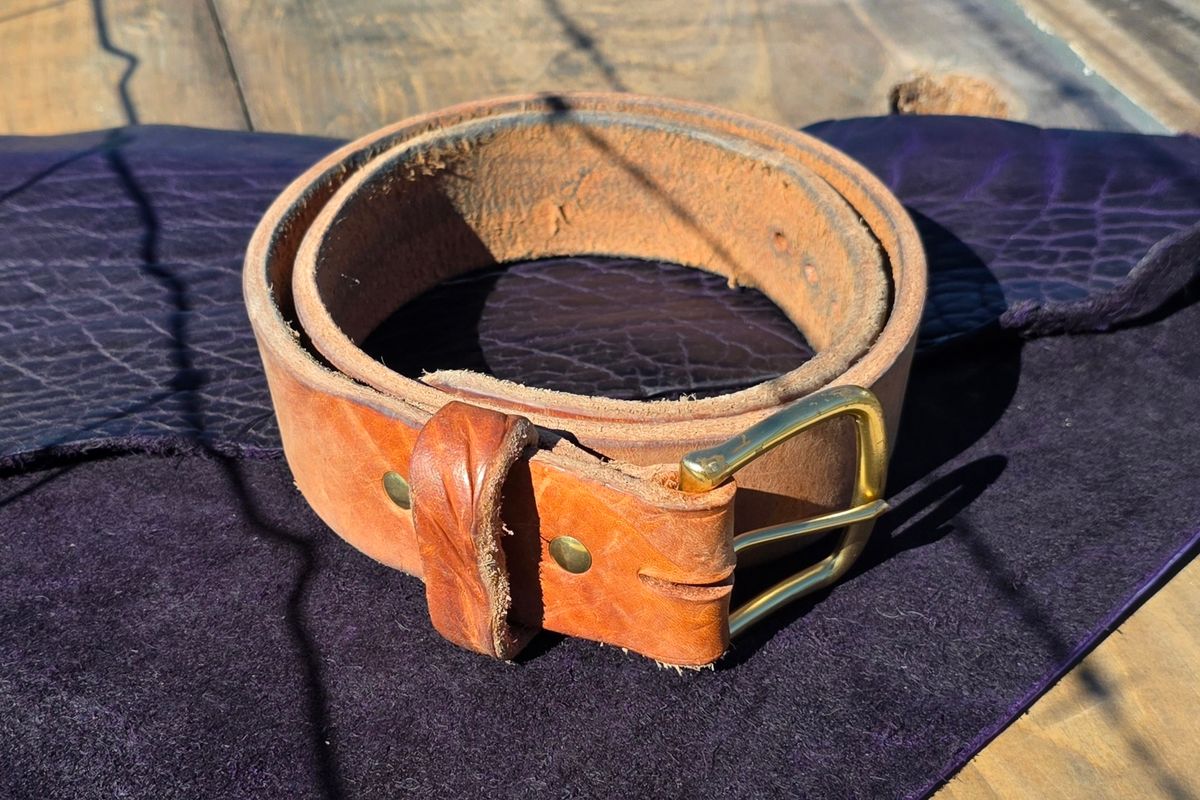 Photo by zestyclosemedicine on November 3, 2025 of the Self-Made Belly Belt in Hermann Oak - Harness - Russet.