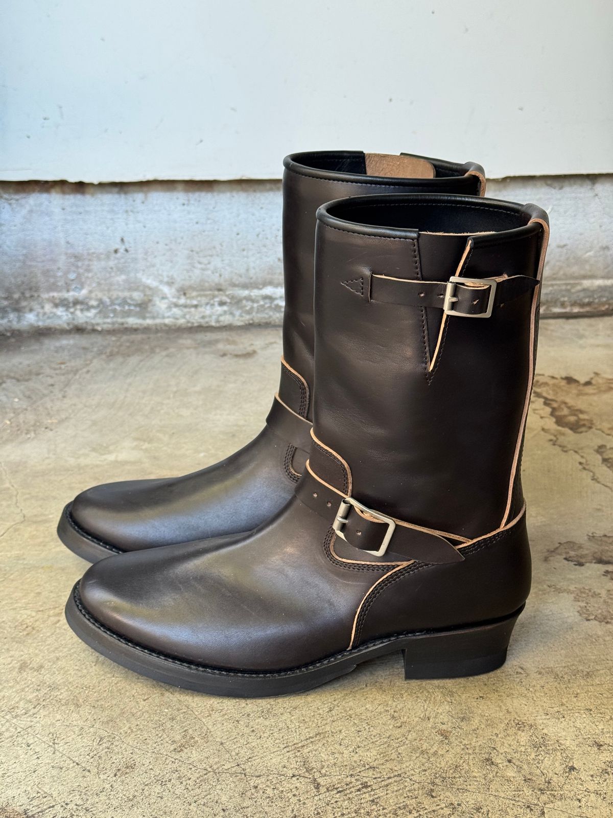 Photo by drmiles on October 1, 2025 of the Addict Boots AB-01 Engineer Boots in Maryam Black Horsebutt.