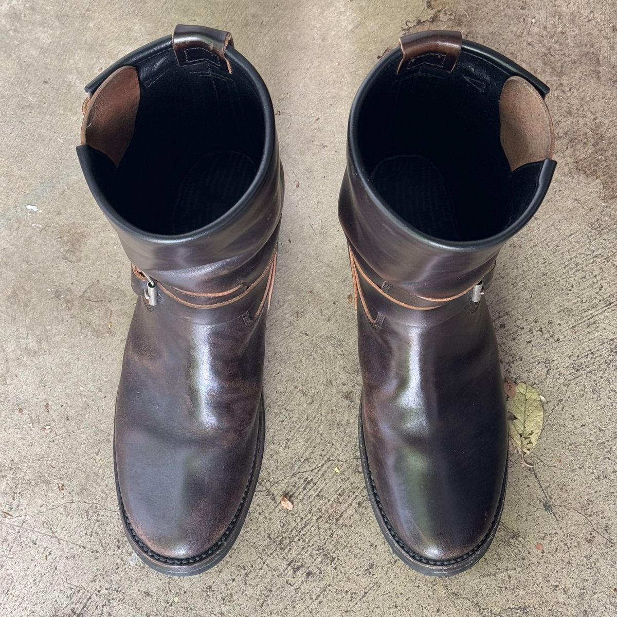 Photo by drmiles on April 3, 2026 of the Addict Boots AB-01 Engineer Boots in Maryam Black Horsebutt.