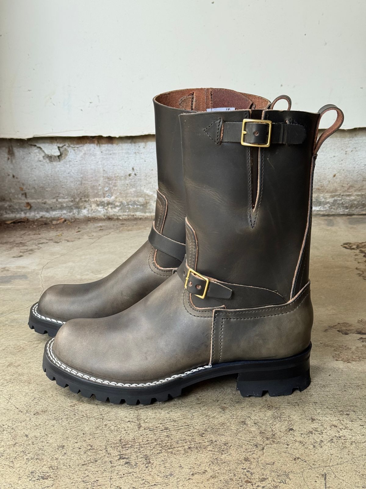 Photo by drmiles on November 1, 2025 of the Nicks Pullman in Wickett & Craig Slate Double Stuffed.