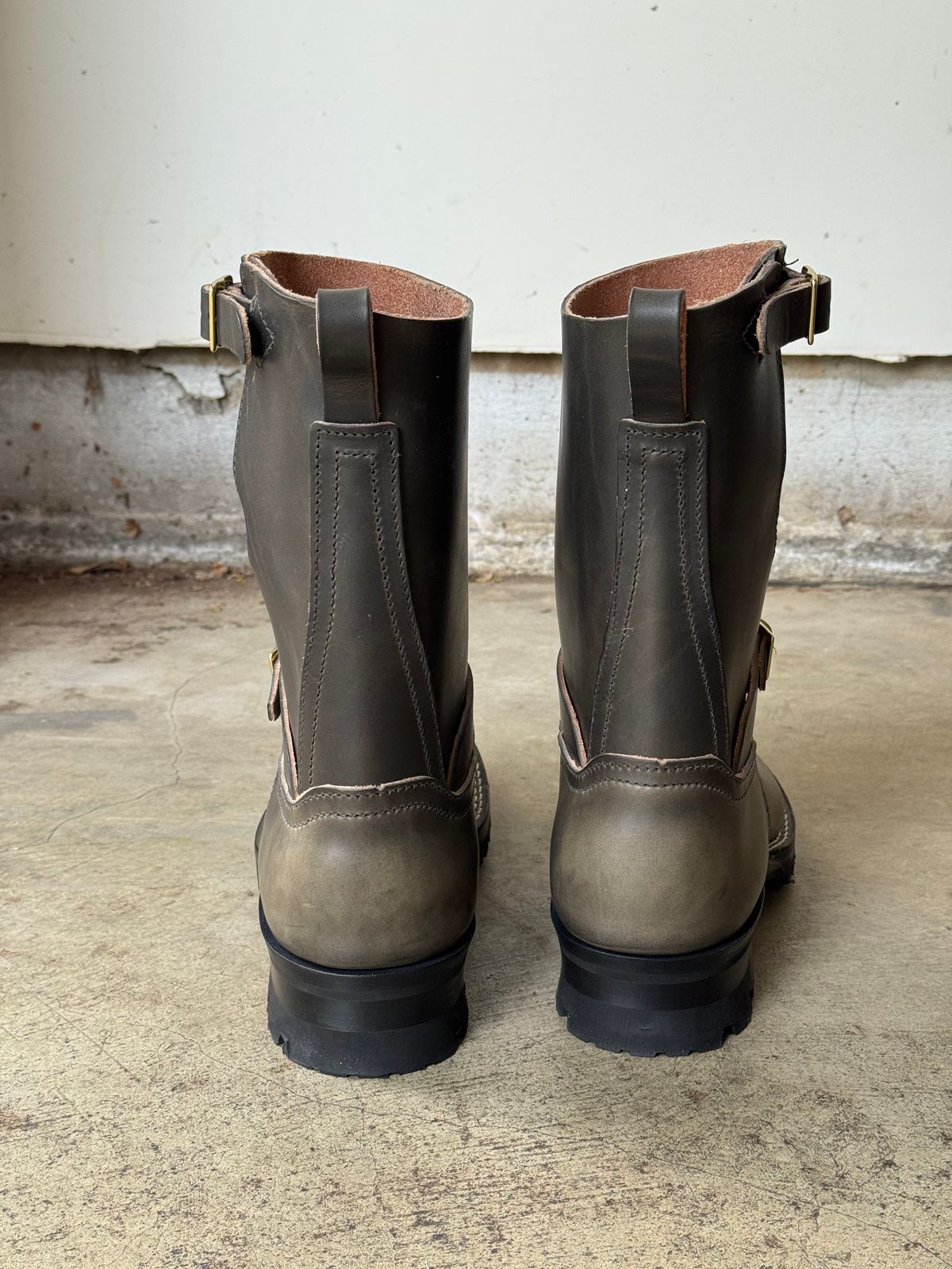 Photo by drmiles on November 1, 2025 of the Nicks Pullman in Wickett & Craig Slate Double Stuffed.