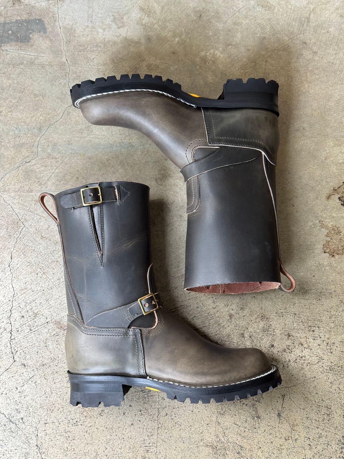 Photo by drmiles on November 1, 2025 of the Nicks Pullman in Wickett & Craig Slate Double Stuffed.