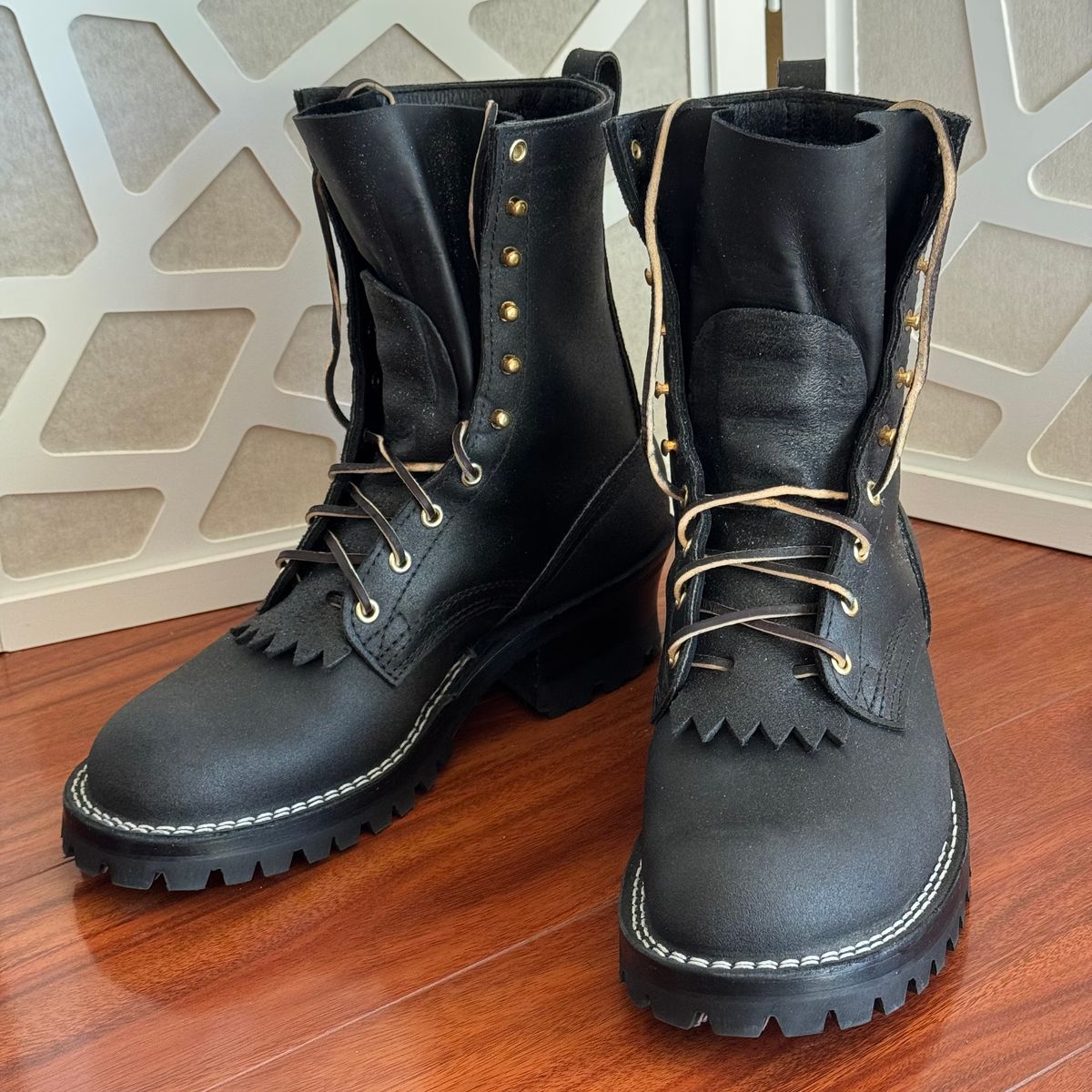 Photo by drmiles on June 19, 2025 of the Nicks BuilderPro in Spokane Black Waxed.