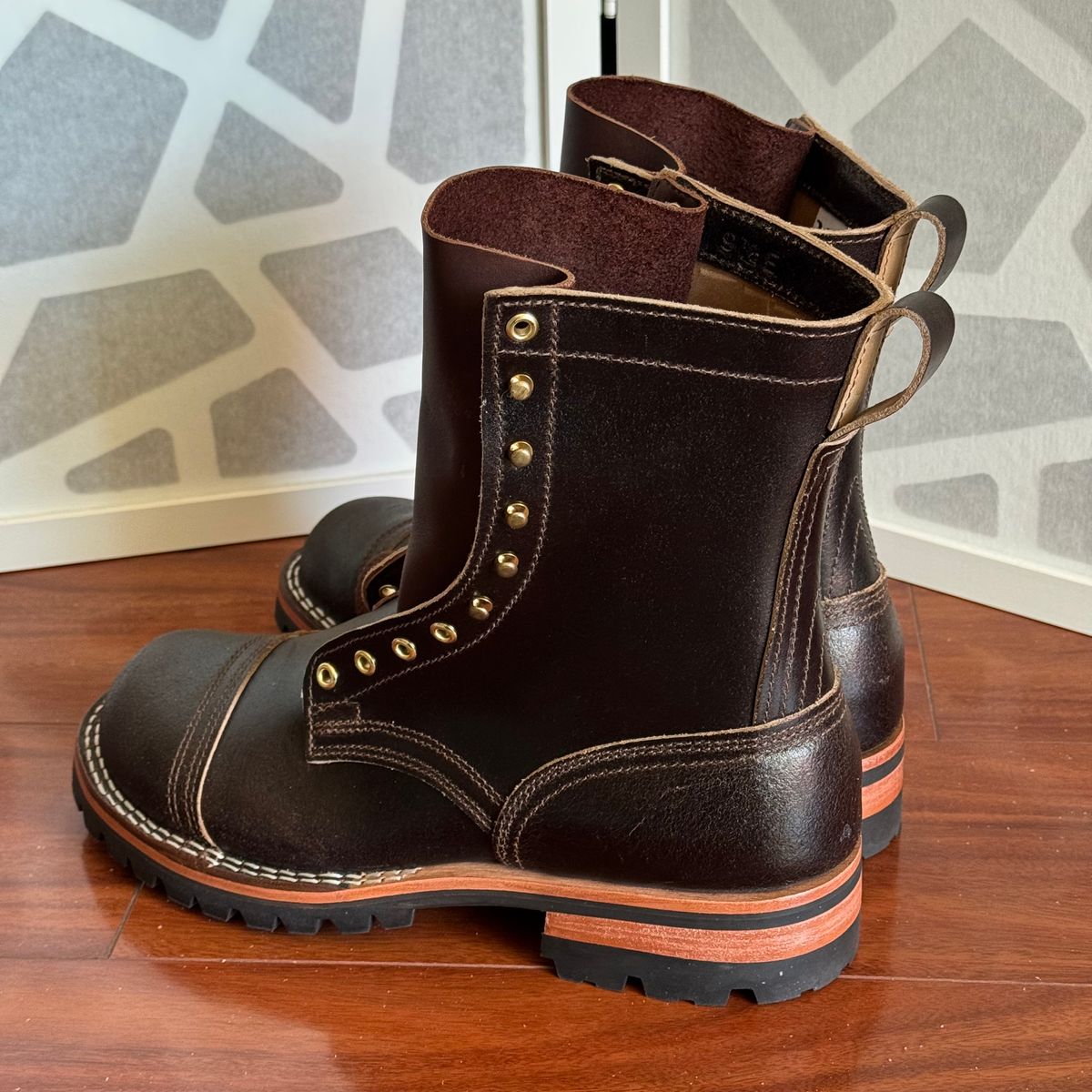 Photo by drmiles on August 8, 2025 of the Nicks x Rose Anvil ND1 in Horween Brown Waxed Flesh.