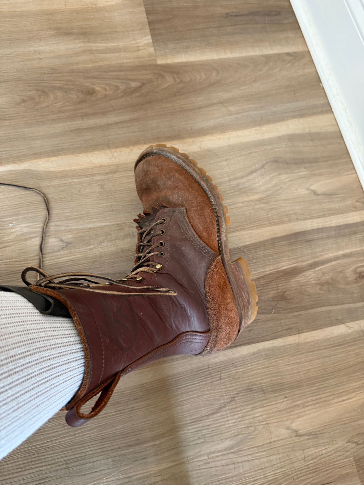 Photo by Crossbones2172 on June 24, 2025 of the JK Boots Superduty in Bison Roughout.
