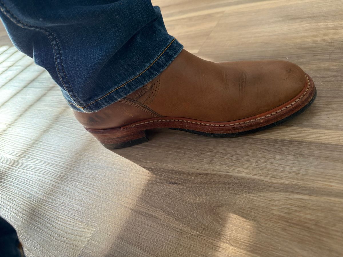 Photo by Crossbones2172 on December 14, 2025 of the John Lofgren Wabash Engineer Boots in Horween Natural Chromexcel.