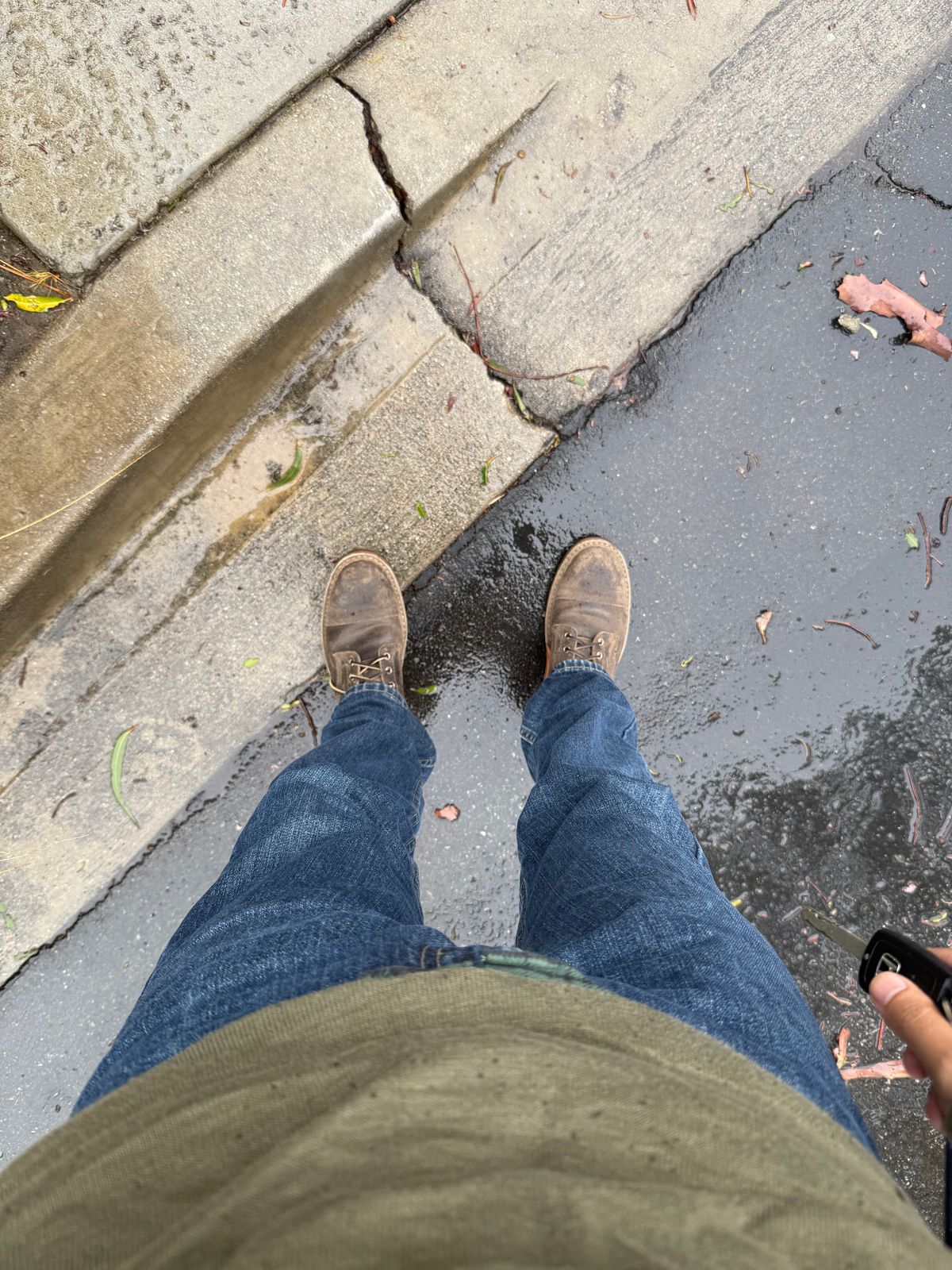 Photo by kinnikuman on October 14, 2025 of the White's MP-Sherman Toe Cap in C.f. Stead Tobacco Waxy Commander.