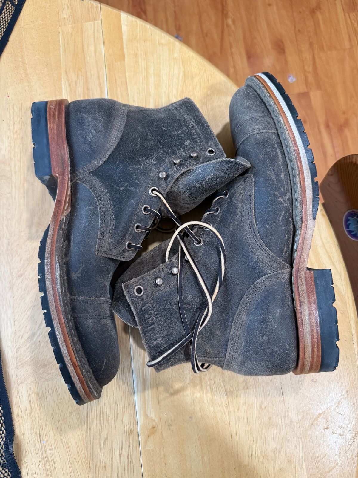 Photo by kinnikuman on October 1, 2025 of the White's MP-Sherman Toe Cap in C.f. Stead Tobacco Waxy Commander.