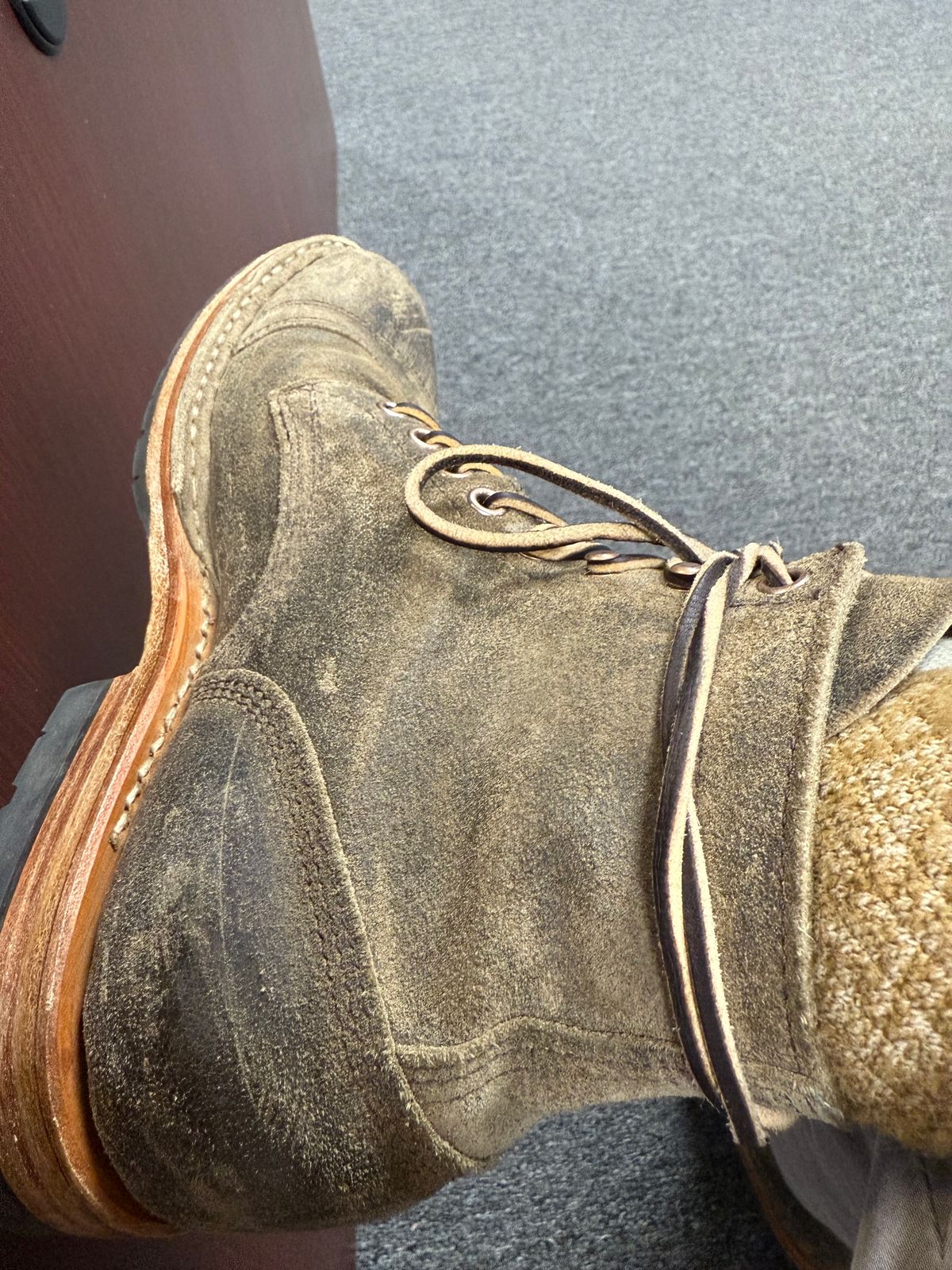 Photo by kinnikuman on November 5, 2025 of the White's MP-Sherman Toe Cap in C.f. Stead Tobacco Waxy Commander.