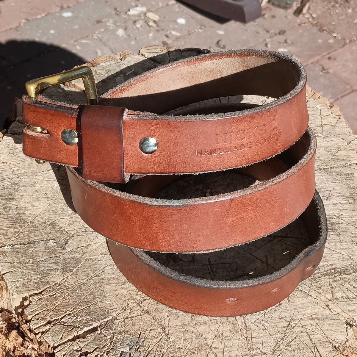 Photo by mnstrsvg21 on February 5, 2026 of the Nicks Heavy Duty Leather Work Belt in Wickett & Craig Buck Brown Traditional Harness.