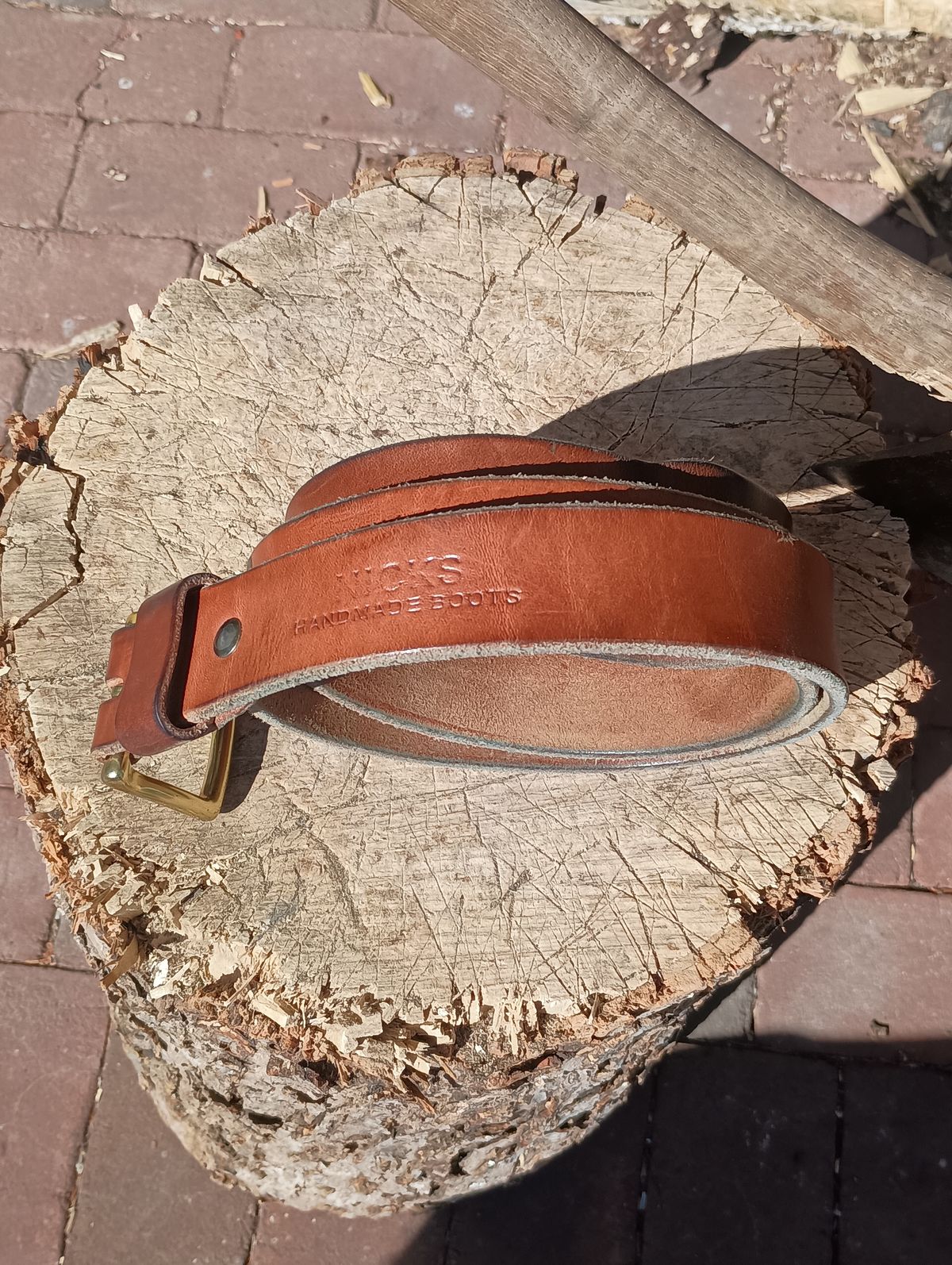 Photo by mnstrsvg21 on March 1, 2026 of the Nicks Heavy Duty Leather Work Belt in Wickett & Craig Buck Brown Traditional Harness.