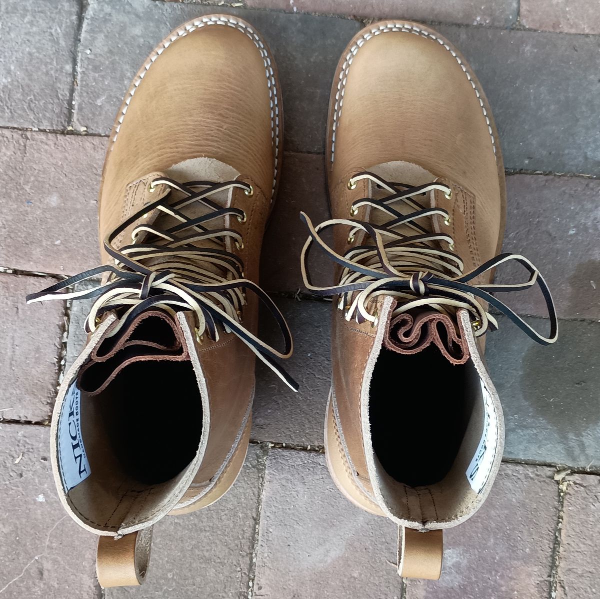 Photo by mnstrsvg21 on October 2, 2025 of the Nicks Lace Up Heritage in Horween Natural Cypress.