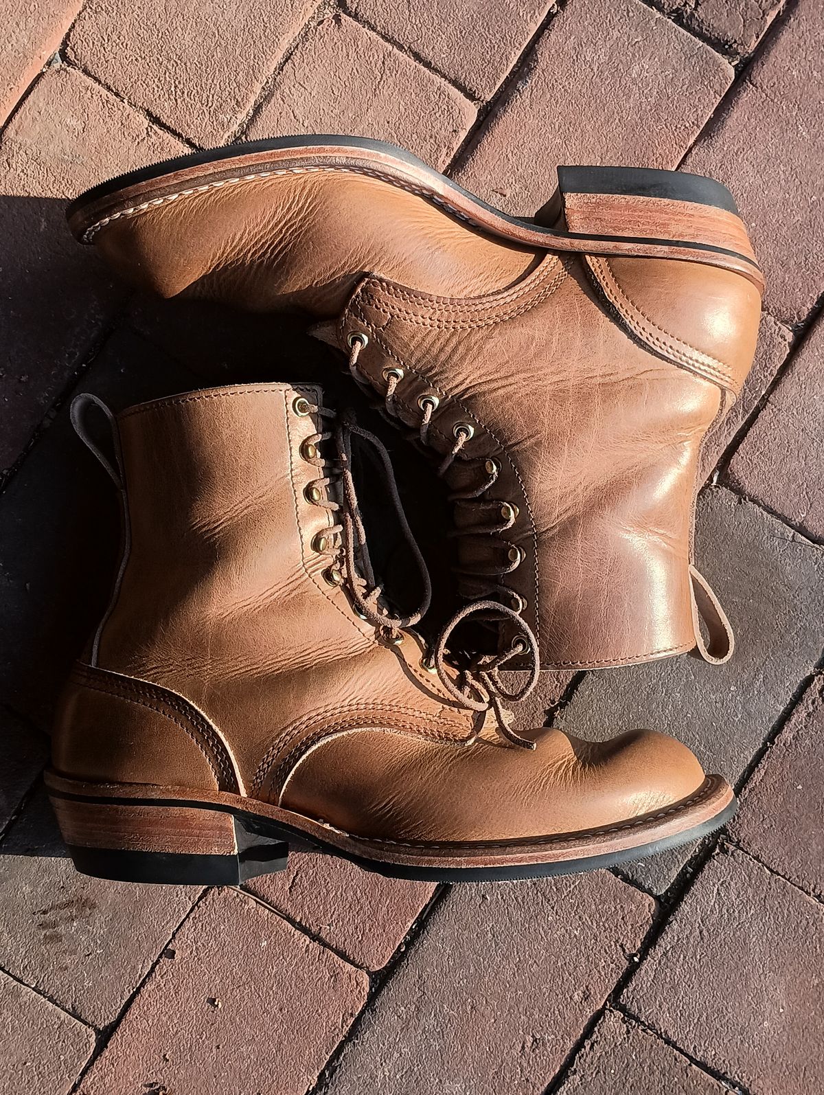 Photo by mnstrsvg21 on December 1, 2025 of the Nicks Lace Up Heritage in Horween Natural Cypress.