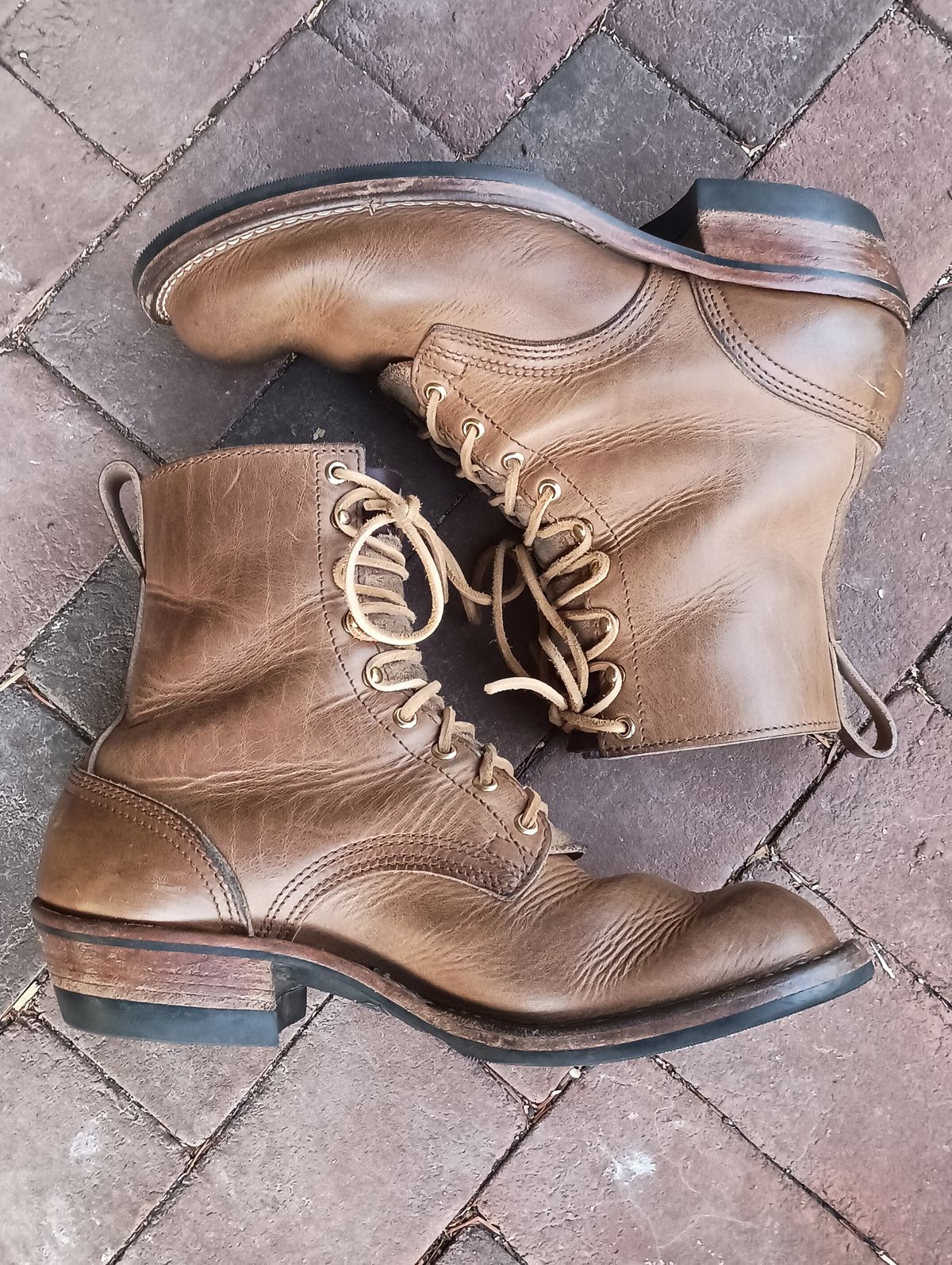 Photo by mnstrsvg21 on April 3, 2026 of the Nicks Lace Up Heritage in Horween Natural Cypress.