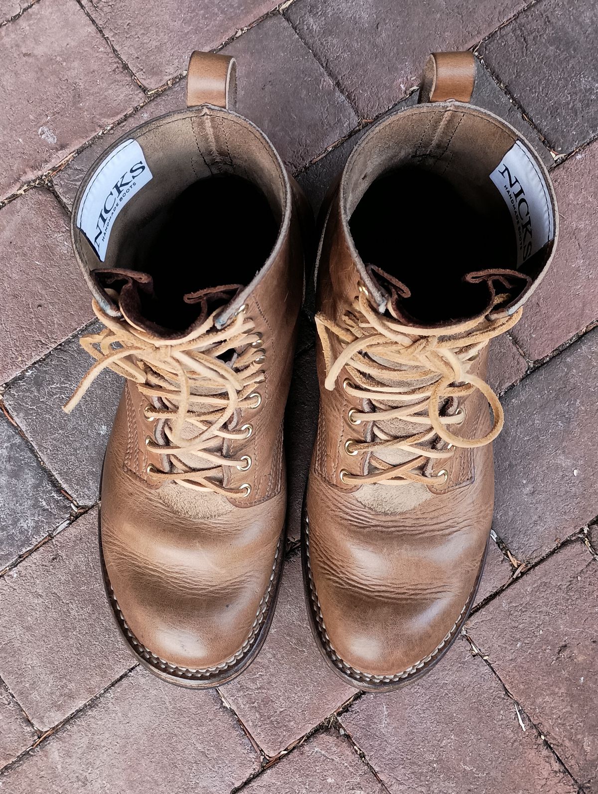 Photo by mnstrsvg21 on April 3, 2026 of the Nicks Lace Up Heritage in Horween Natural Cypress.