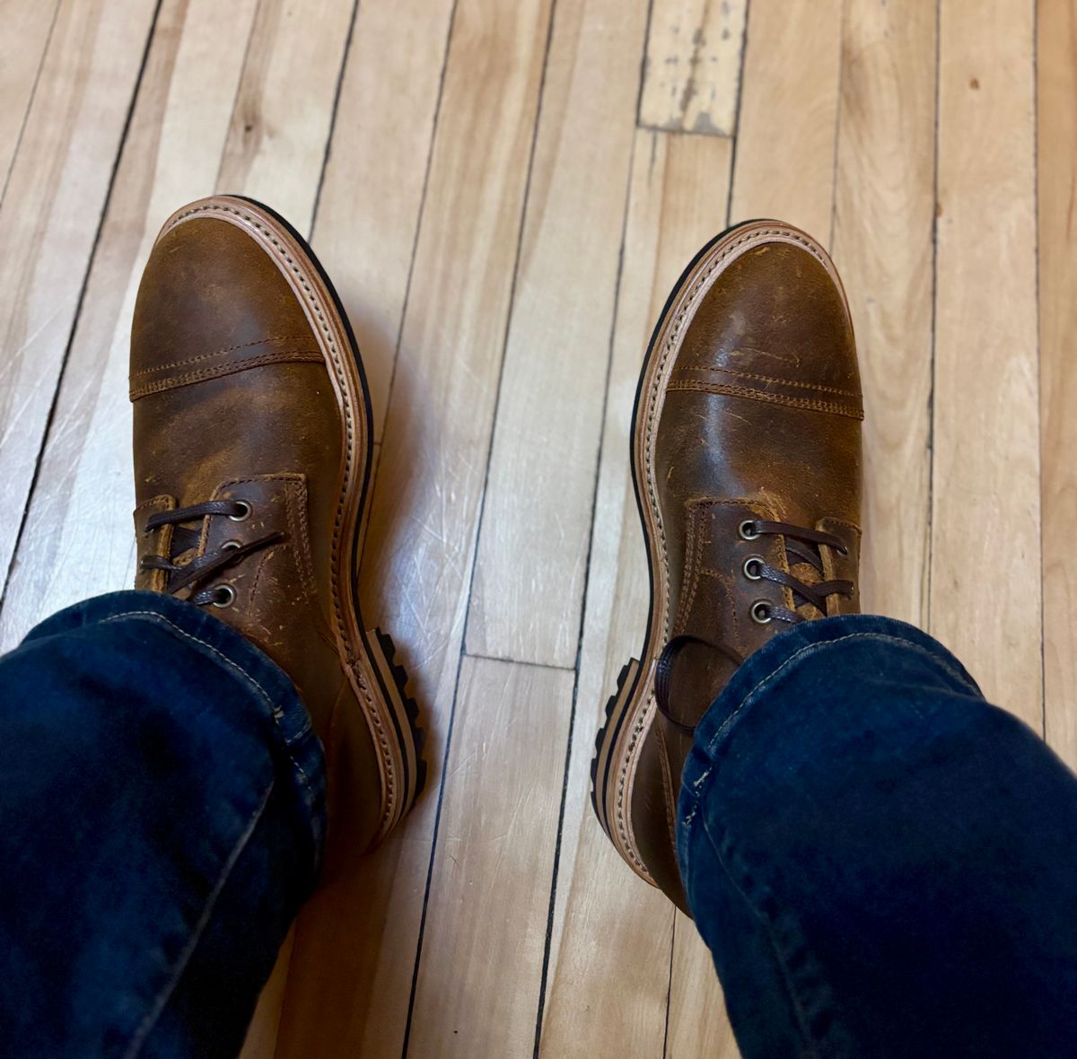 Photo by 2nd_nature on January 1, 2026 of the Parkhurst The Richmond in C.F. Stead Wheatbuck Waxy Commander Suede.