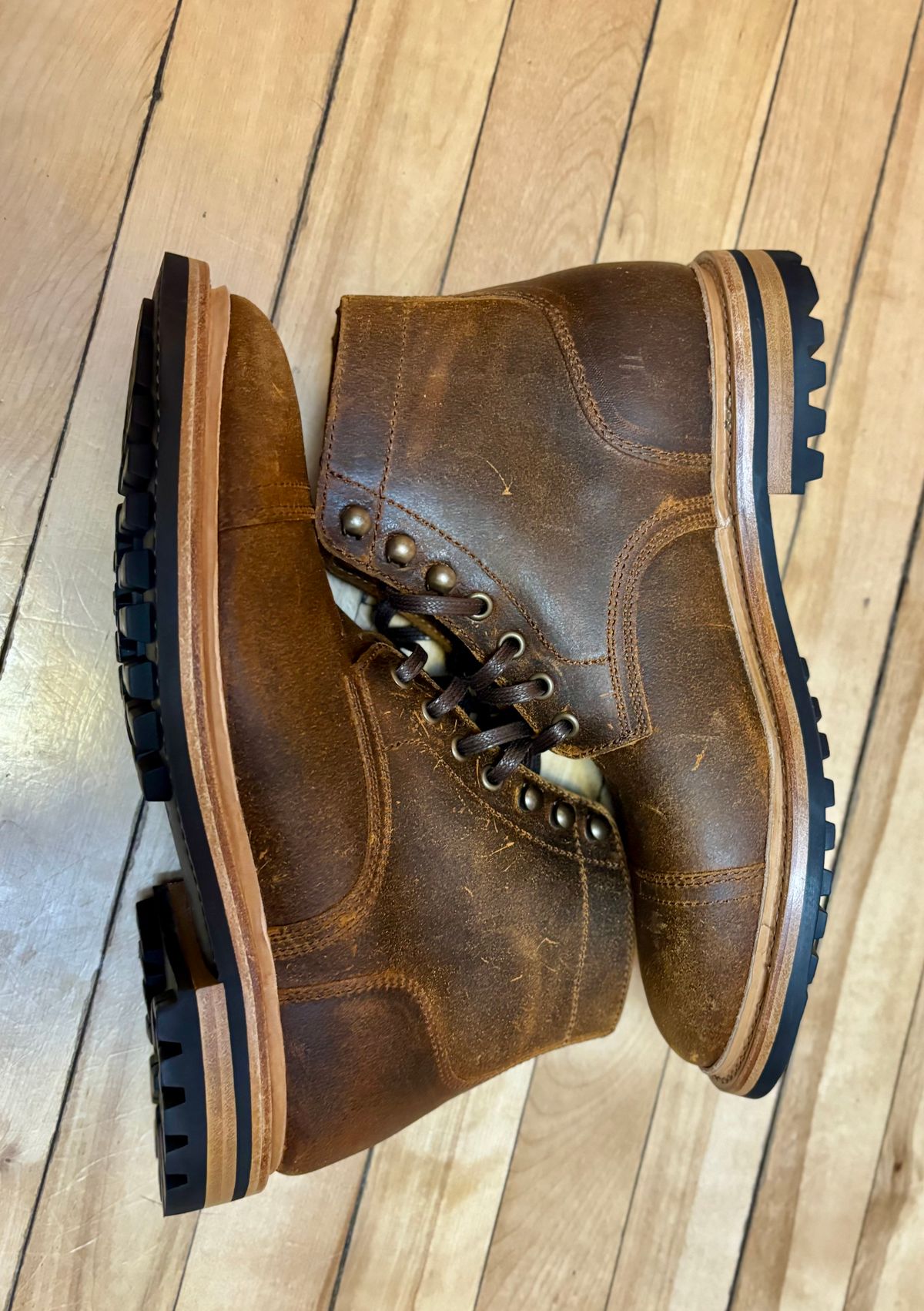 Photo by 2nd_nature on January 1, 2026 of the Parkhurst The Richmond in C.F. Stead Wheatbuck Waxy Commander Suede.