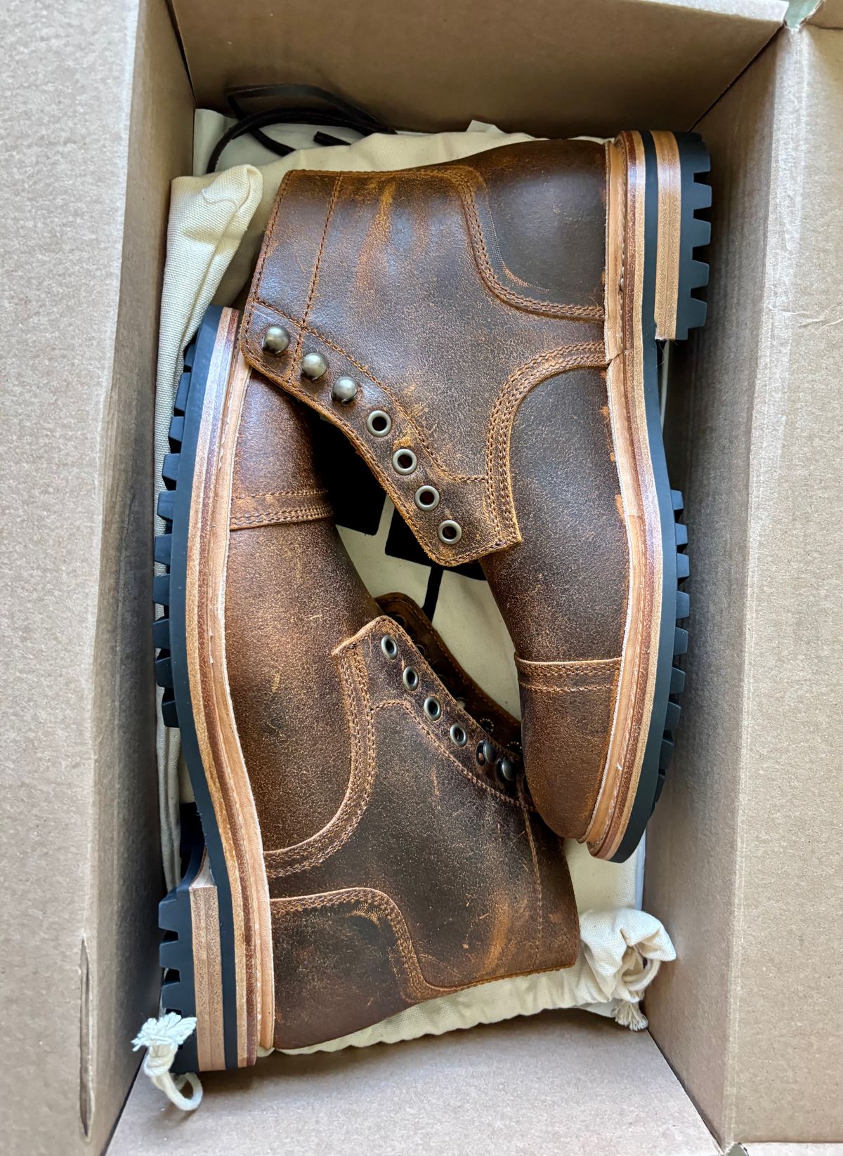 Photo by 2nd_nature on April 15, 2026 of the Parkhurst The Richmond in C.F. Stead Wheatbuck Waxy Commander Suede.