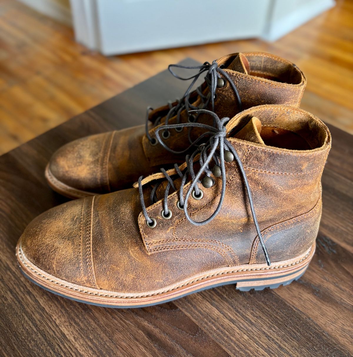 Photo by 2nd_nature on June 3, 2026 of the Parkhurst The Richmond in C.F. Stead Wheatbuck Waxy Commander Suede.