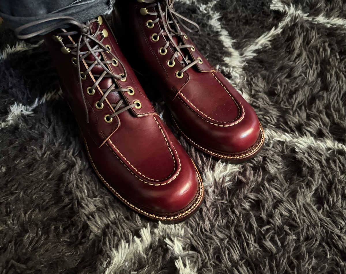 Photo by foughtthelaw on October 25, 2024 of the Grant Stone Brass Boot in Horween Color 8 Chromexcel.