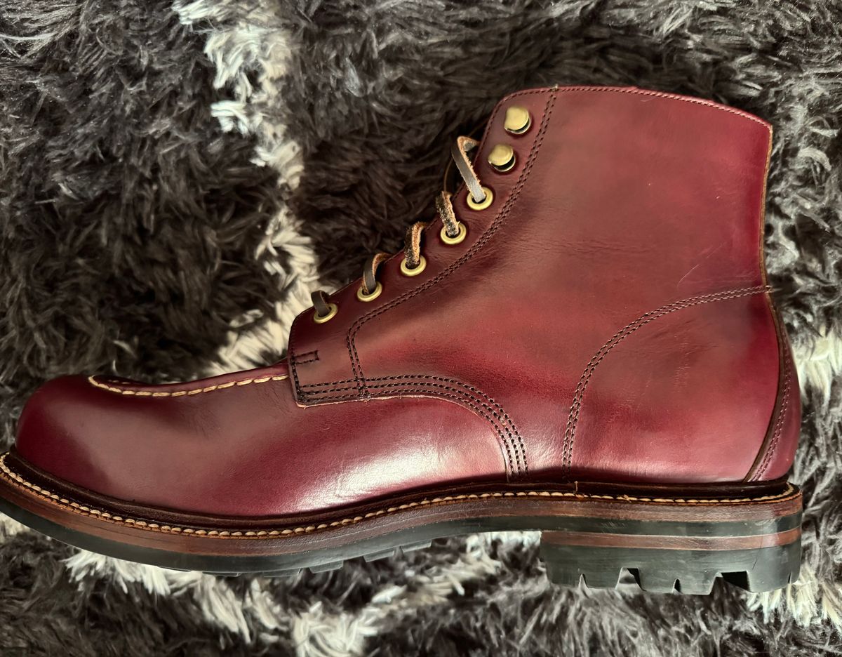 Photo by foughtthelaw on October 28, 2024 of the Grant Stone Brass Boot in Horween Color 8 Chromexcel.