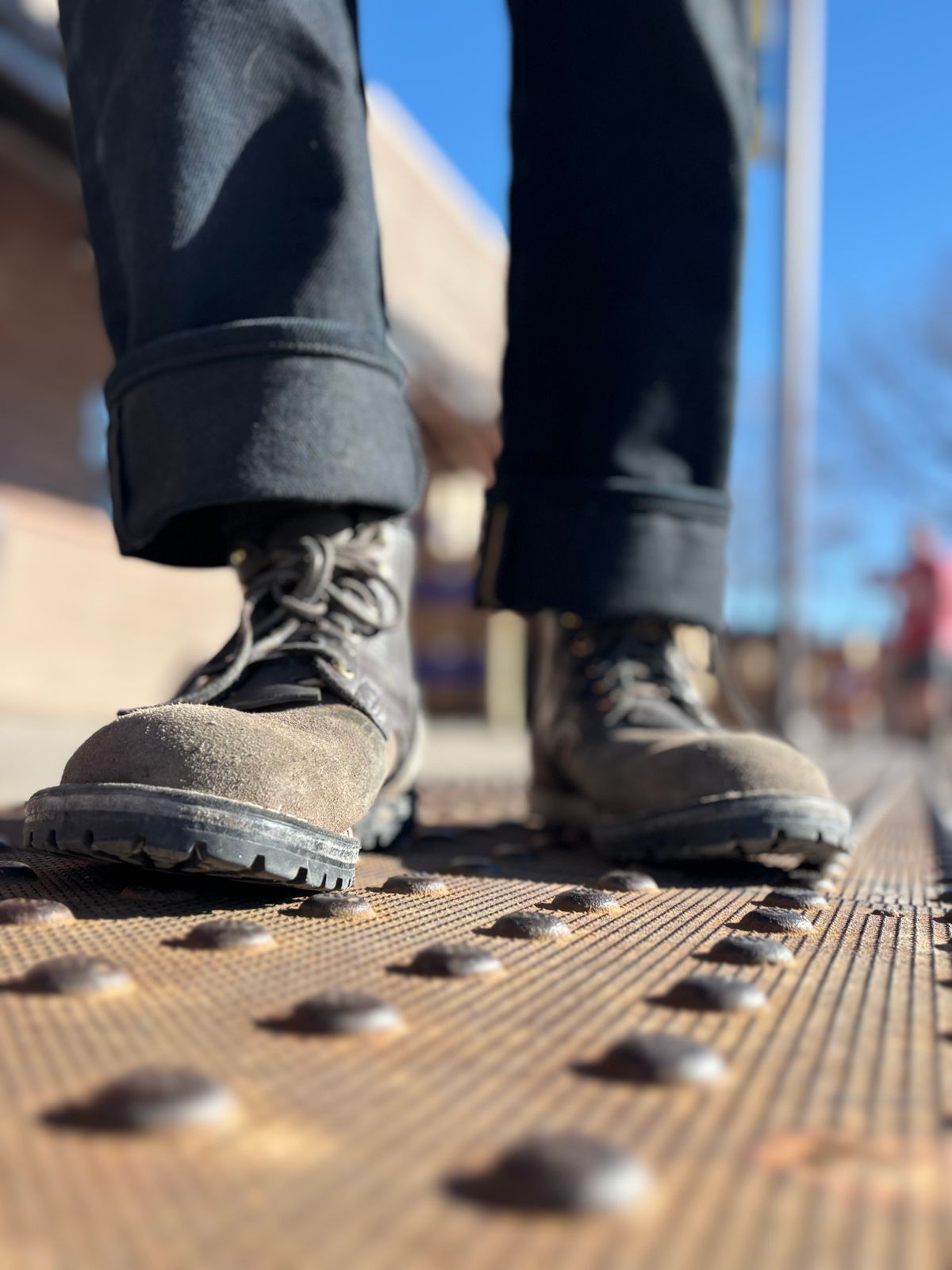 Photo by threepartheart on January 7, 2026 of the Nicks Ridgeline Thurman Zero Drop in 64 Ash Grey.