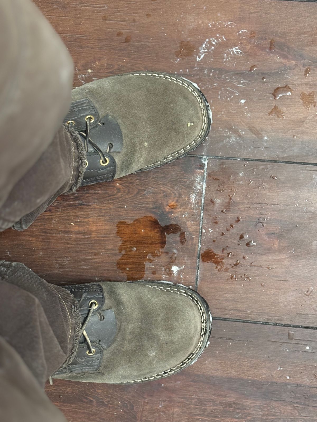 Photo by threepartheart on January 26, 2026 of the Nicks Ridgeline Thurman Zero Drop in 64 Ash Grey.