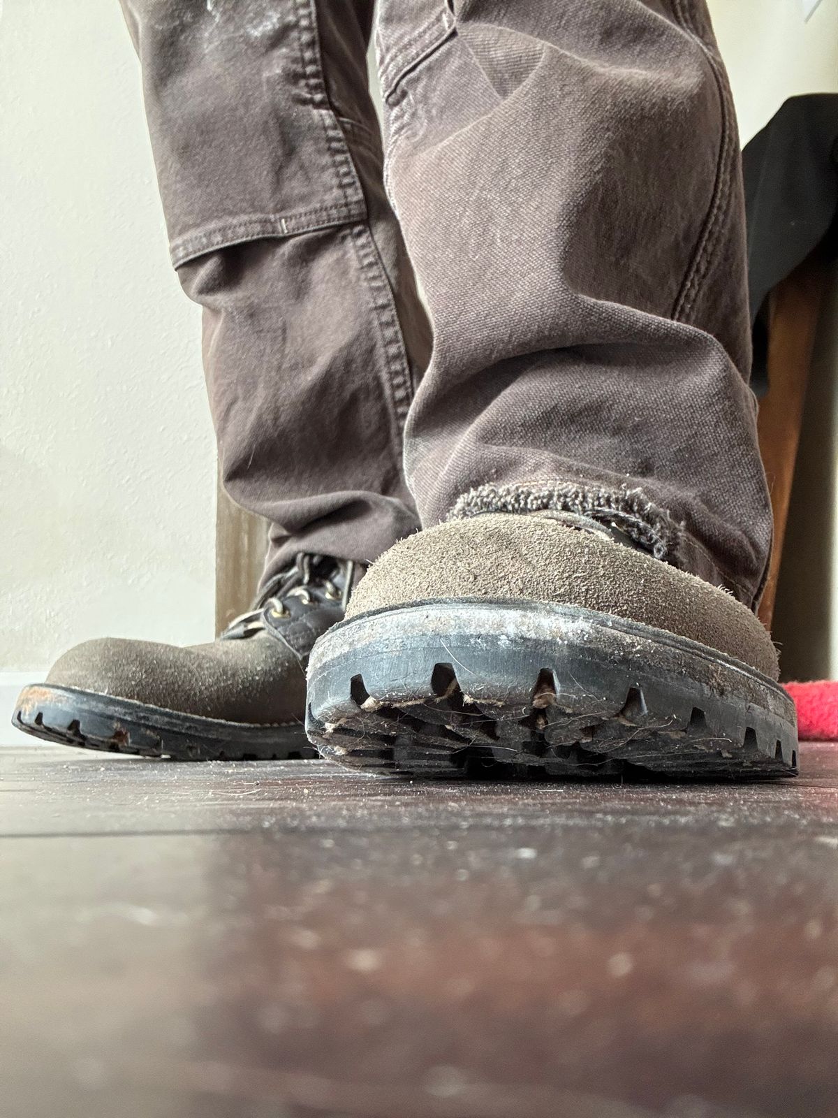 Photo by threepartheart on January 23, 2026 of the Nicks Ridgeline Thurman Zero Drop in 64 Ash Grey.