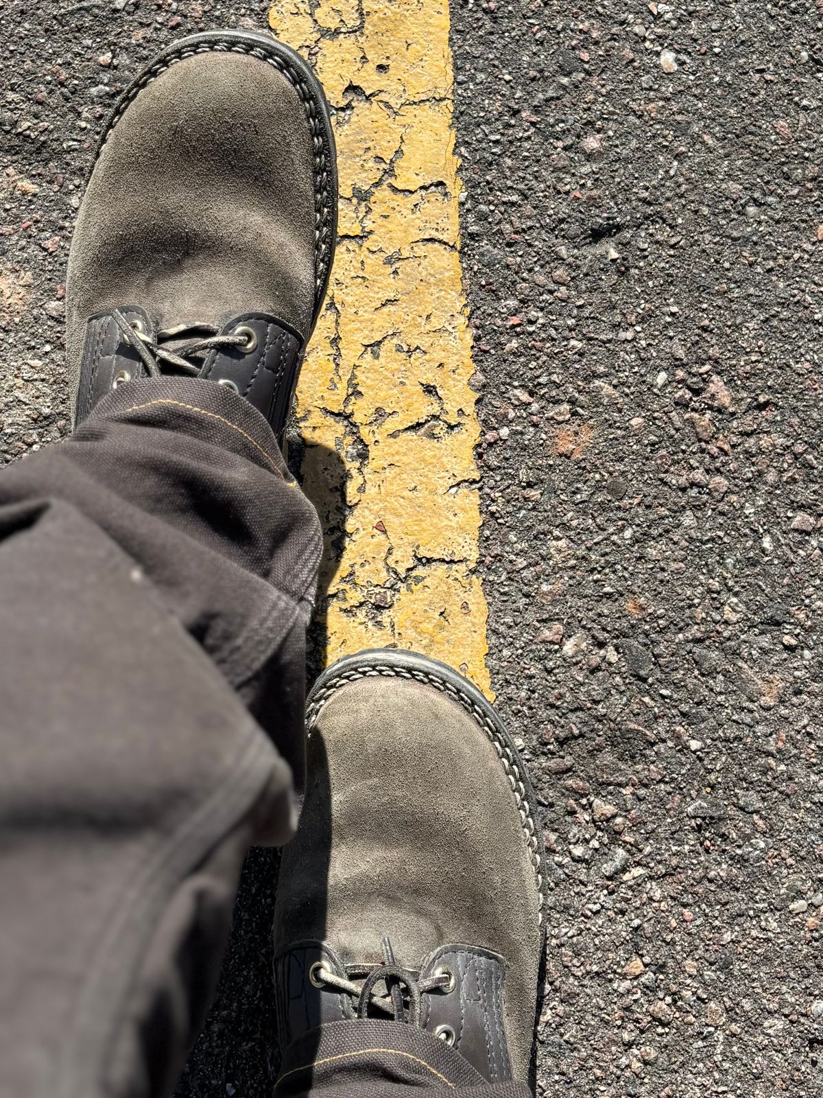 Photo by threepartheart on February 22, 2026 of the Nicks Ridgeline Thurman Zero Drop in 64 Ash Grey.