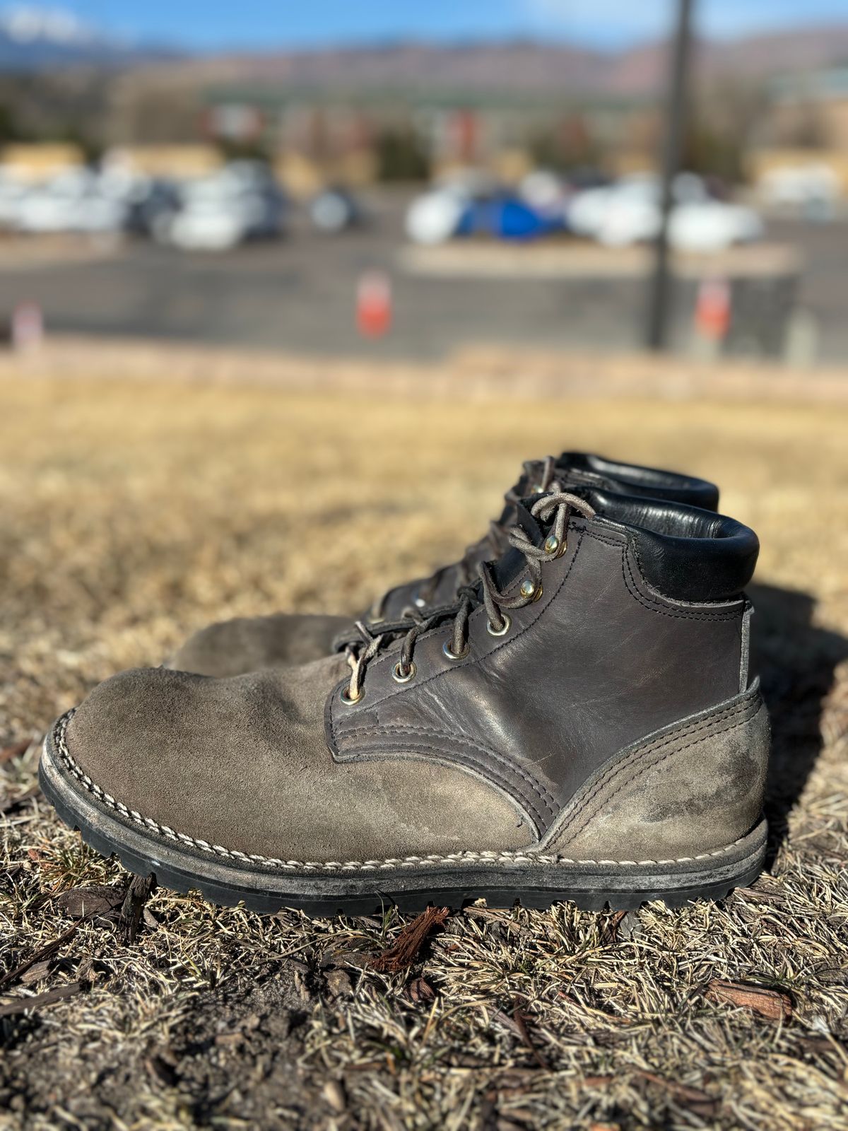 Photo by threepartheart on March 1, 2026 of the Nicks Ridgeline Thurman Zero Drop in 64 Ash Grey.
