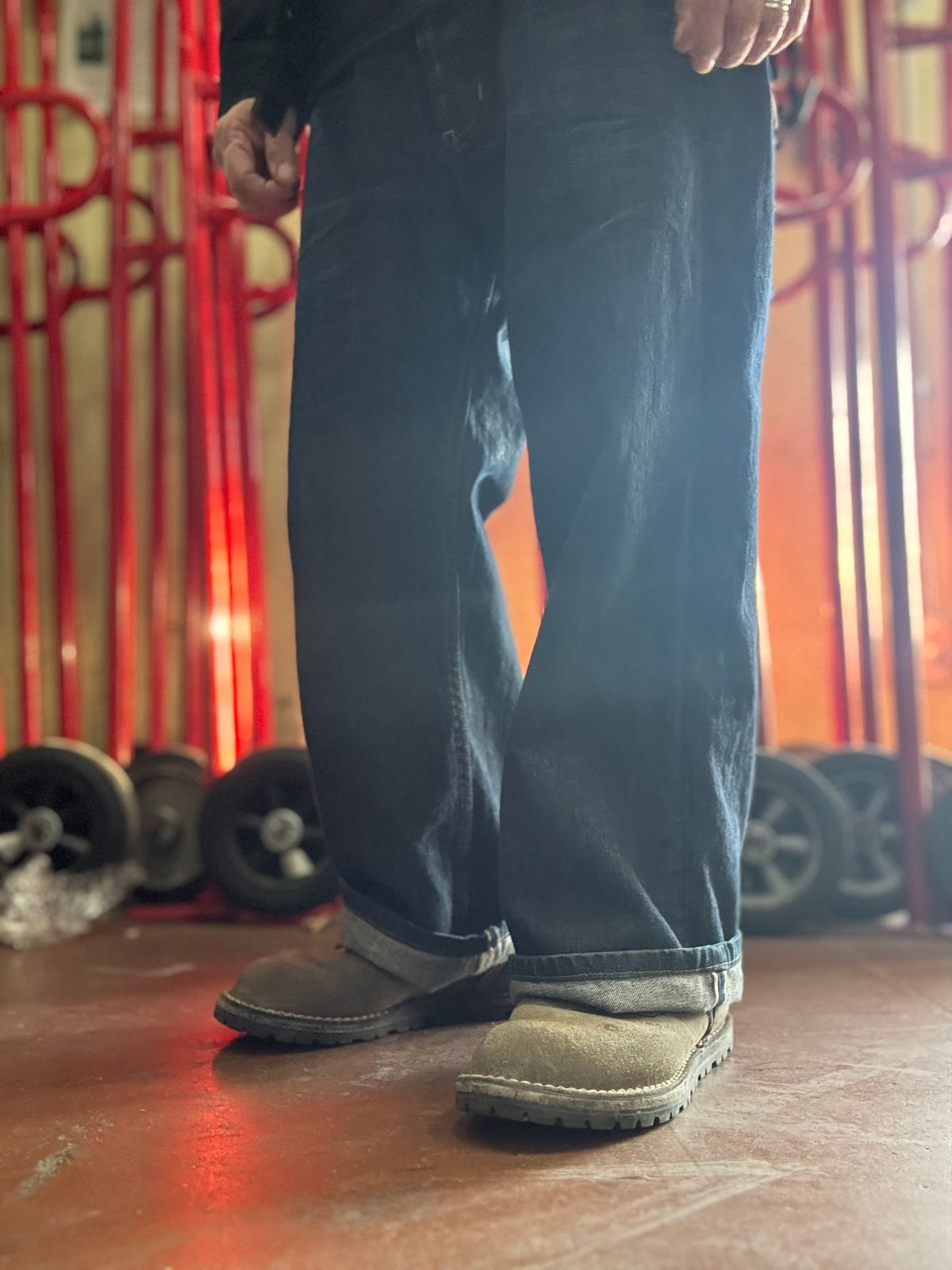 Photo by threepartheart on March 23, 2026 of the Nicks Ridgeline Thurman Zero Drop in 64 Ash Grey.