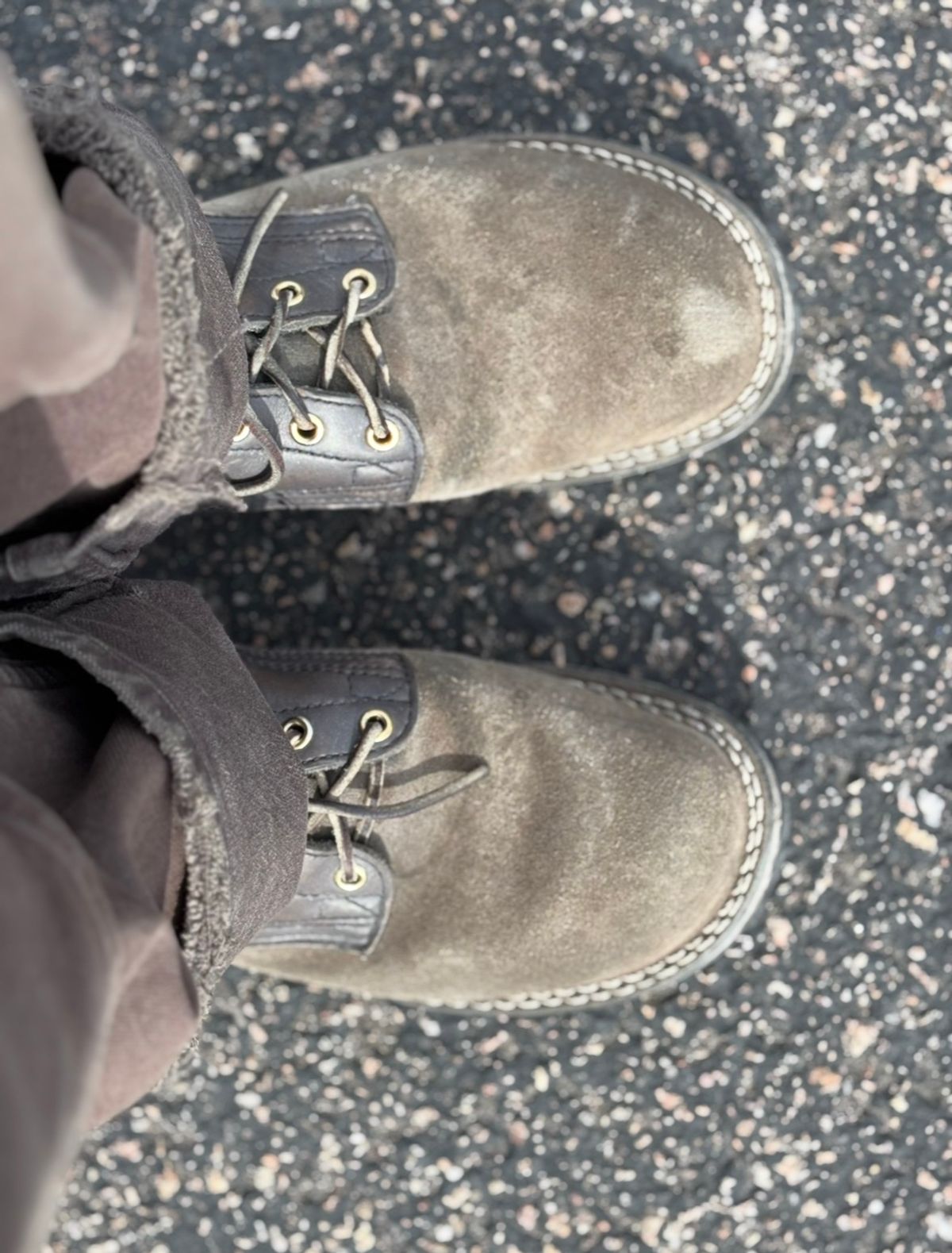 Photo by threepartheart on March 26, 2026 of the Nicks Ridgeline Thurman Zero Drop in 64 Ash Grey.