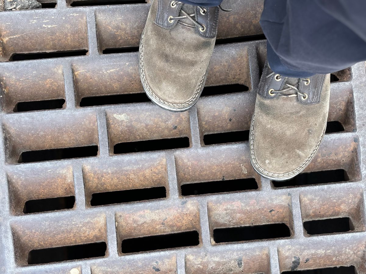 Photo by threepartheart on March 28, 2026 of the Nicks Ridgeline Thurman Zero Drop in 64 Ash Grey.