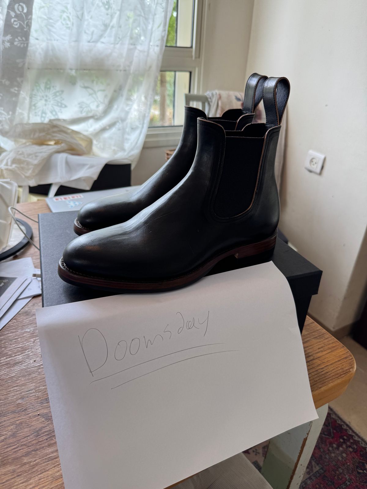 Photo by the_boot_dev on October 7, 2024 of the Briselblack The Seventh Chelsea Boot in Maryam Natural Horsebutt Overdyed Black.