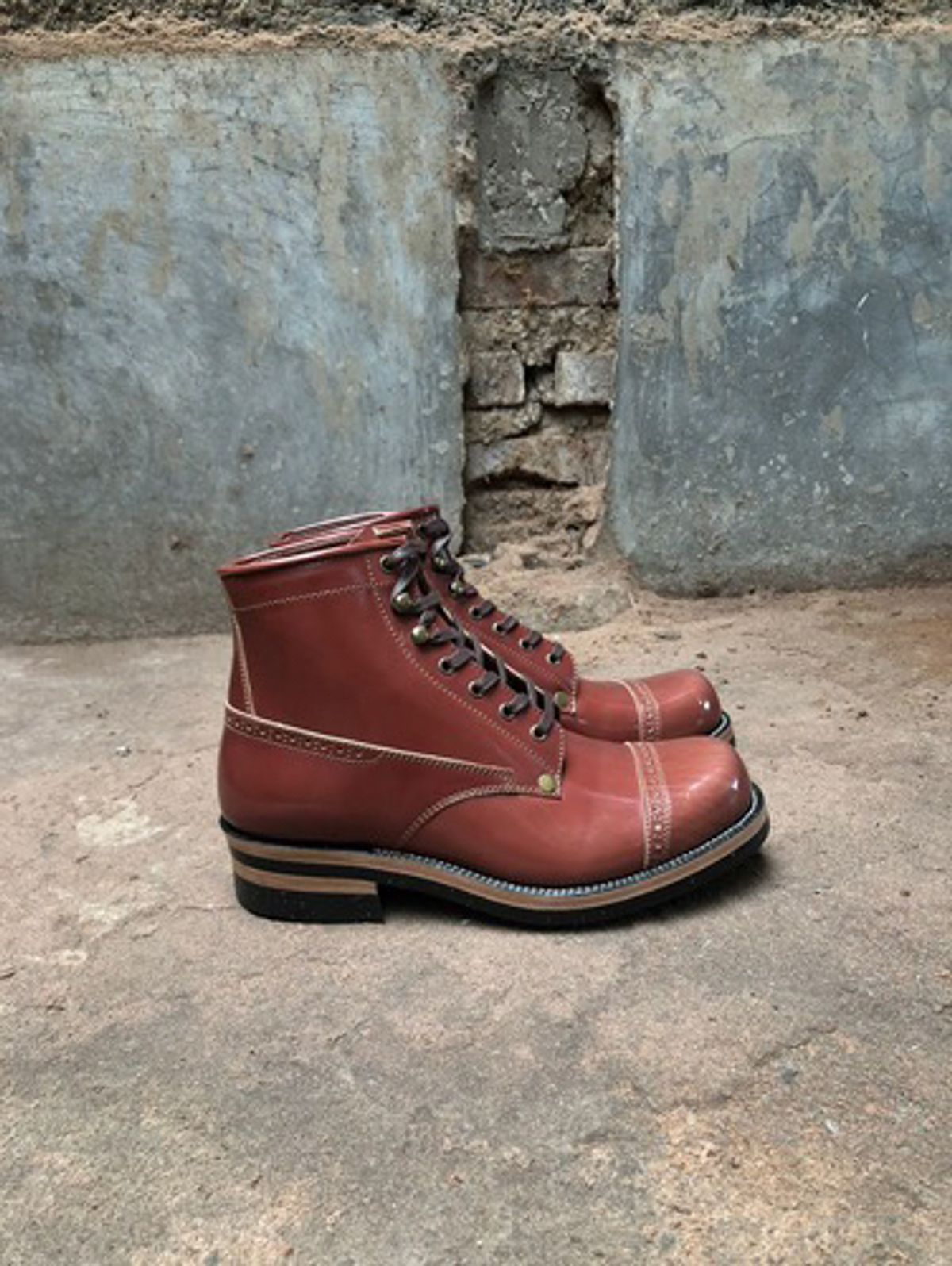 Photo by the_boot_dev on November 5, 2024 of the Kiattoko Old Boy in Shinki Cognac Shell Cordovan.