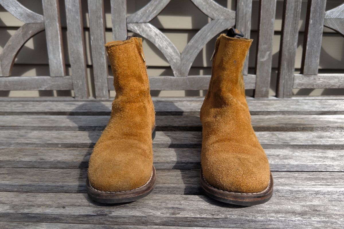 Photo by clausality on September 9, 2025 of the Rolling Dub Trio Casper Boot in Oiled Tobacco Suede.