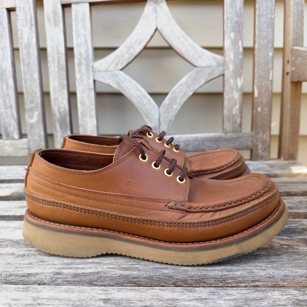 Photo by clausality on November 1, 2025 of the Russell Moccasin Co. Fishing Oxford in Walnut Timberjack.