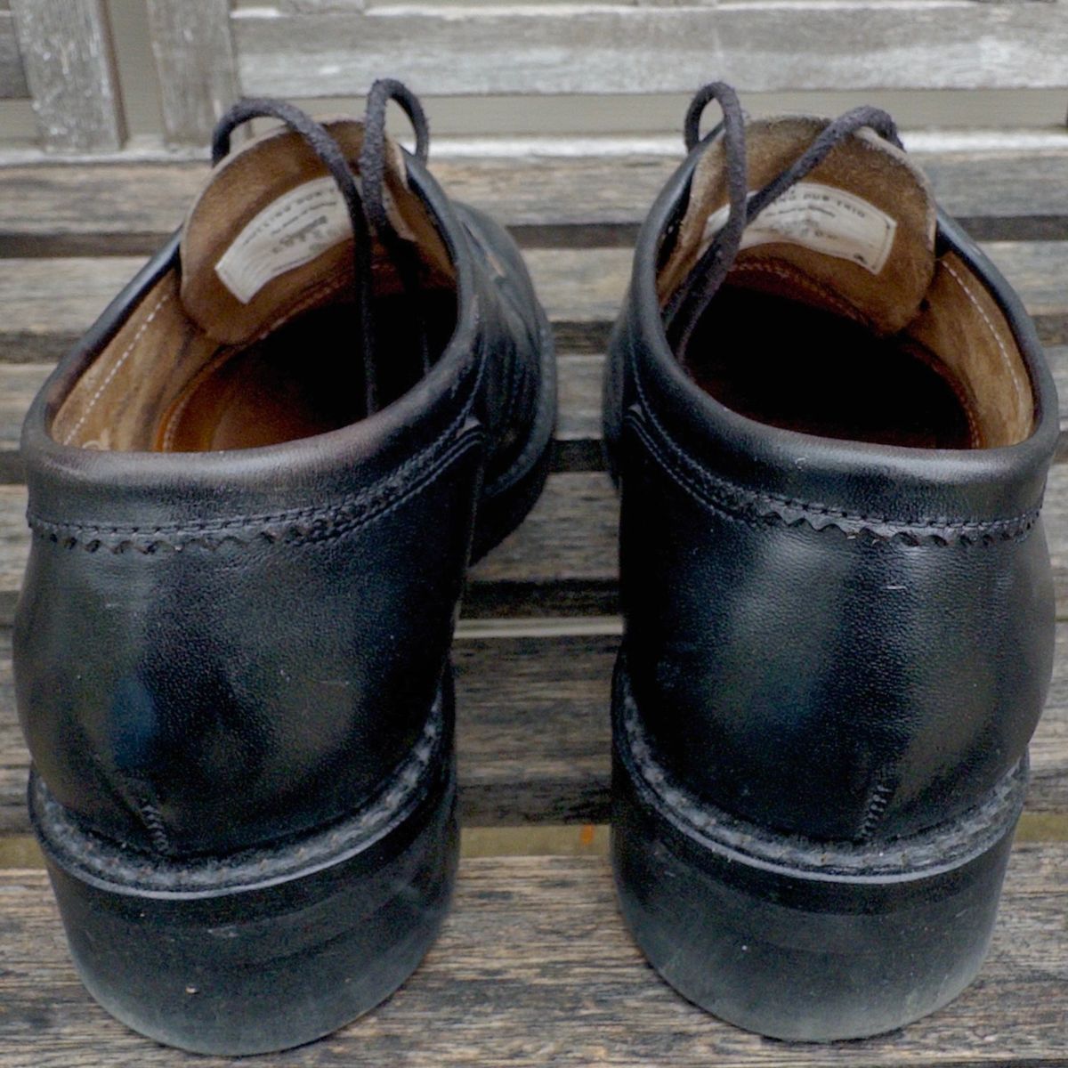 Photo by clausality on November 2, 2025 of the Rolling Dub Trio Coupen Low Moc in Black Horse Front #1020.