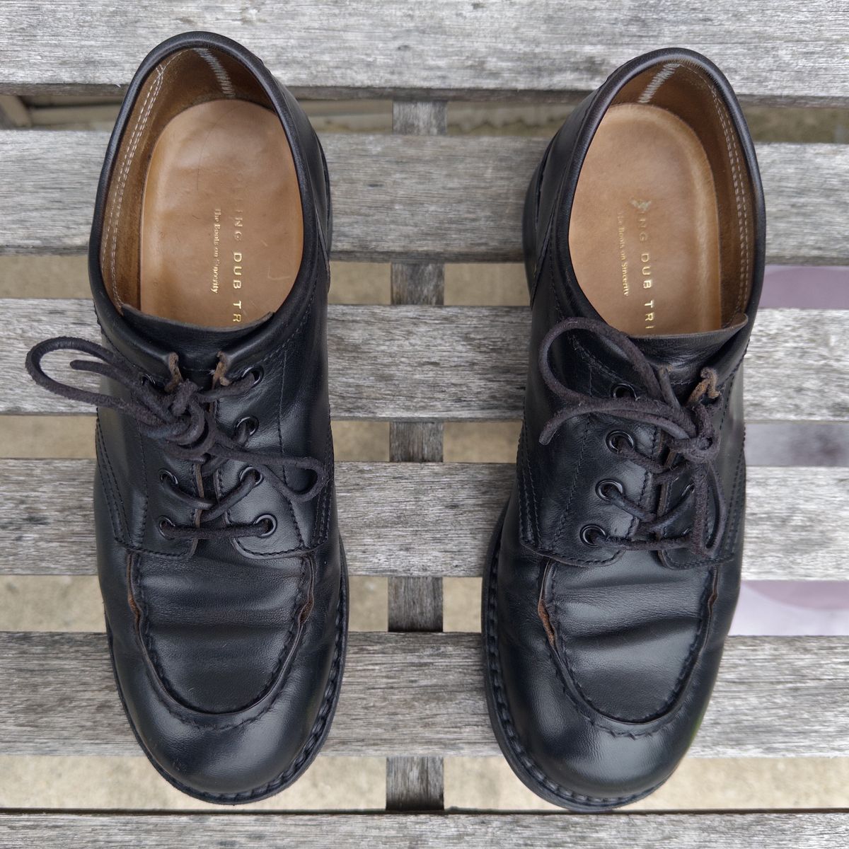 Photo by clausality on January 3, 2026 of the Rolling Dub Trio Coupen Low Moc in Black Horse Front #1020.