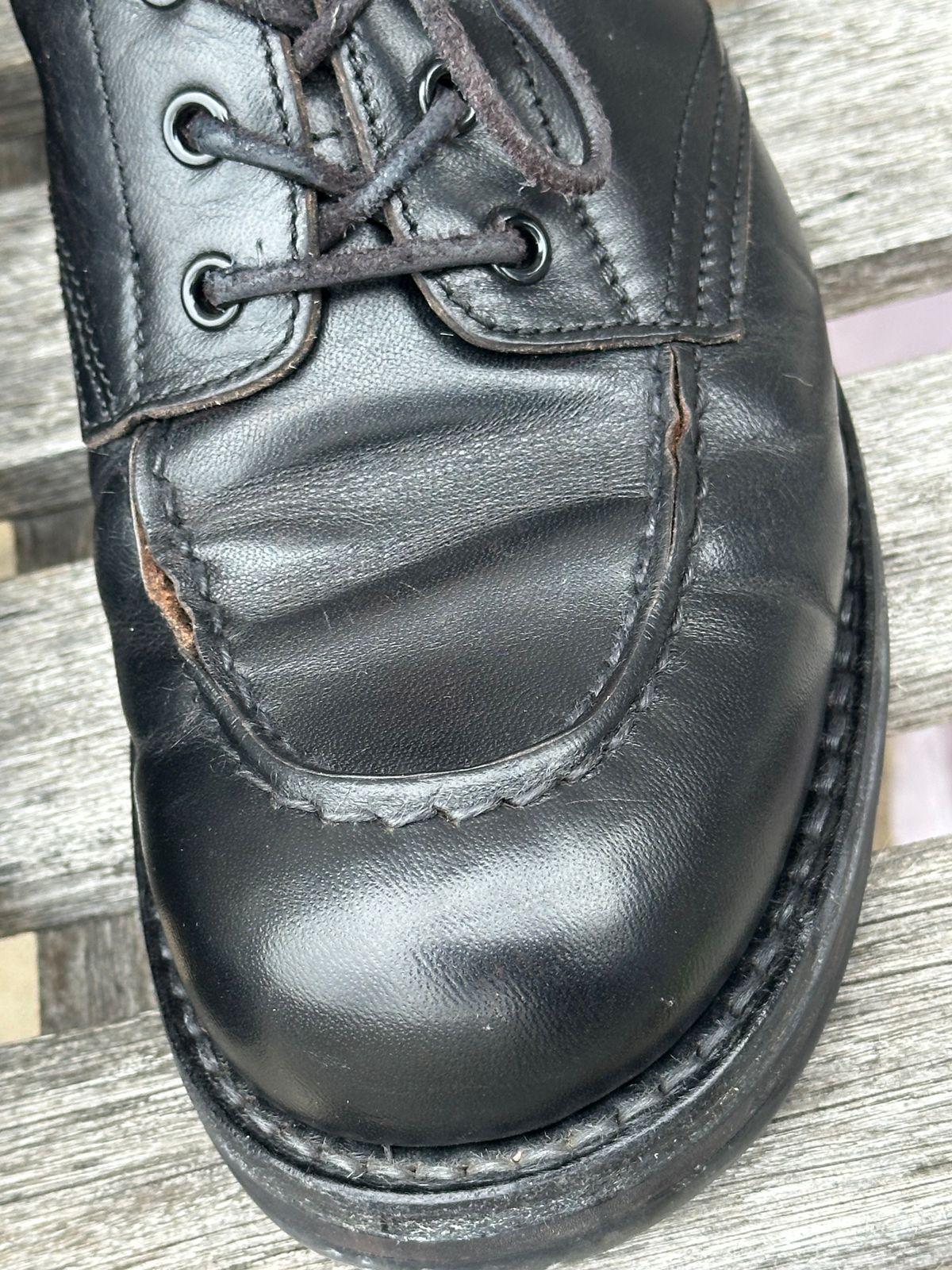 Photo by clausality on January 3, 2026 of the Rolling Dub Trio Coupen Low Moc in Black Horse Front #1020.