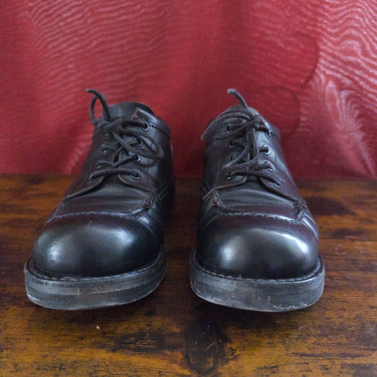 Photo by clausality on February 2, 2026 of the Rolling Dub Trio Coupen Low Moc in Black Horse Front #1020.