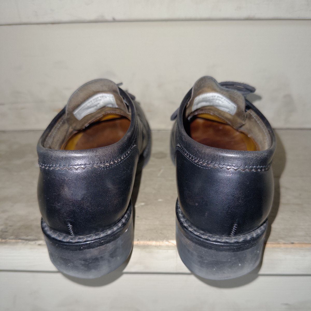 Photo by clausality on March 3, 2026 of the Rolling Dub Trio Coupen Low Moc in Black Horse Front #1020.