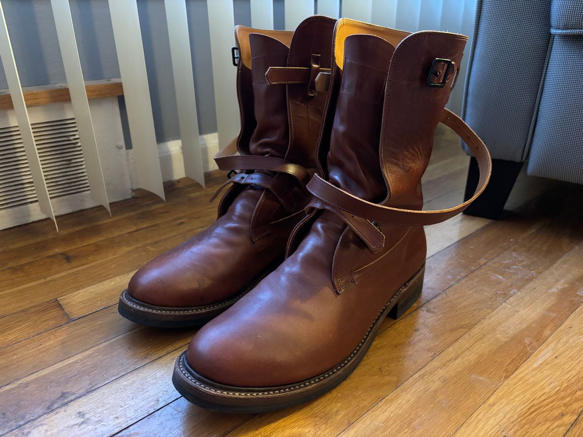 Photo by mulceber on February 19, 2025 of the Eastman Leather Tanker Boots in Russet Brown Horsehide.