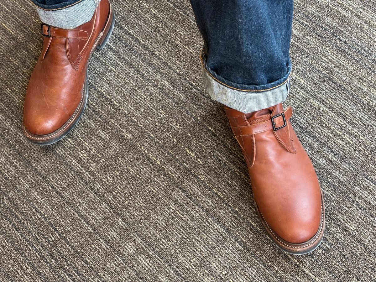 Photo by mulceber on February 19, 2025 of the Eastman Leather Tanker Boots in Russet Brown Horsehide.